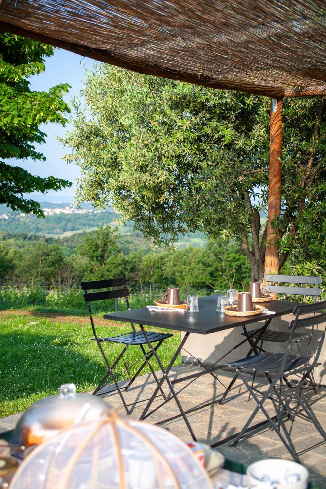 B&B Il Poggio Di Gavi Luaran gambar